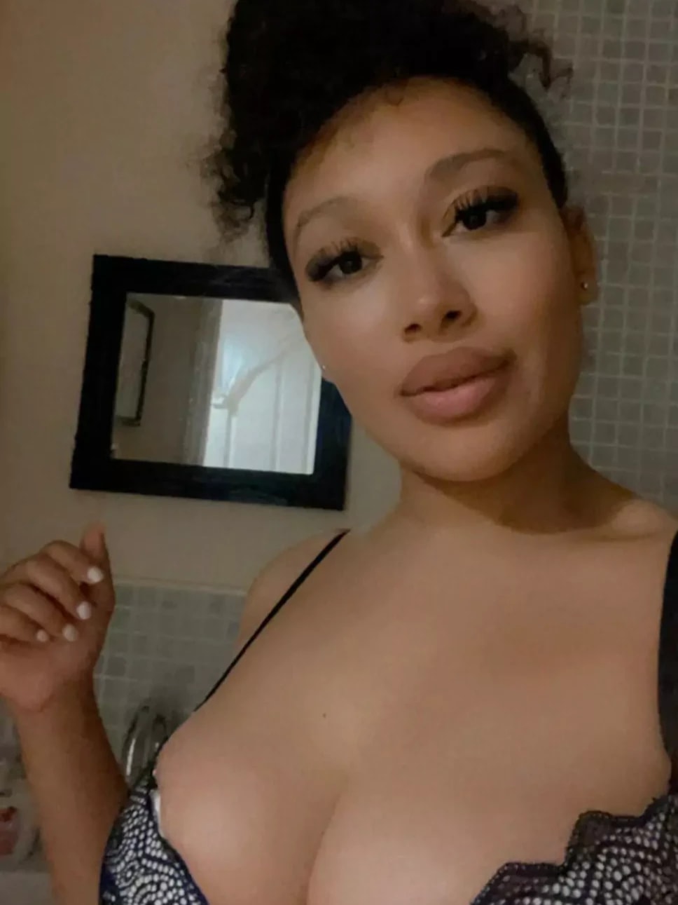 Anna — Empire outcall escort