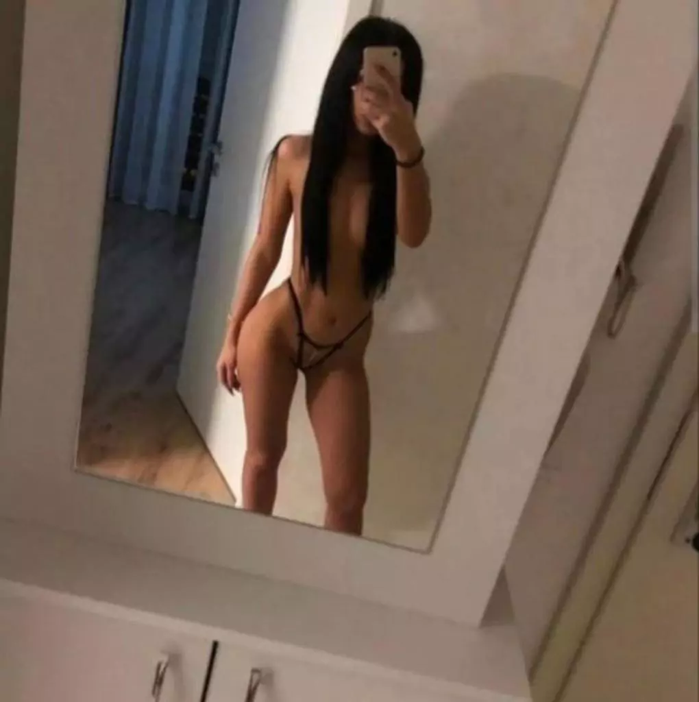 Adela Empire Escort Agency IMG6